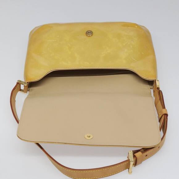 LOUIS VUITTON Monogram Vernis Thompson Street Bag Beige  LOUIS VUITTON Monogram Vernis Thompson Street Bag Beige M91301